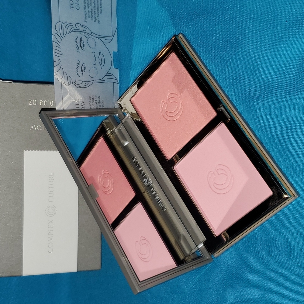 NIB Complex Culture Good Glow Blush Duo